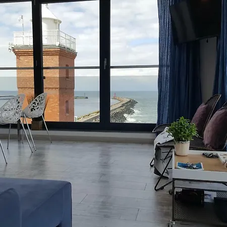 Morski Przy Latarni Apartment *