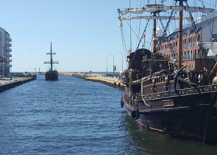 아파트 Morski Przy Latarni 달로브코